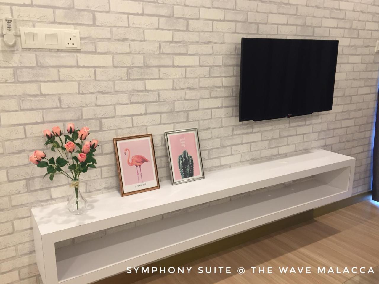 Symphony Suite @ The Wave Malacca Exteriör bild