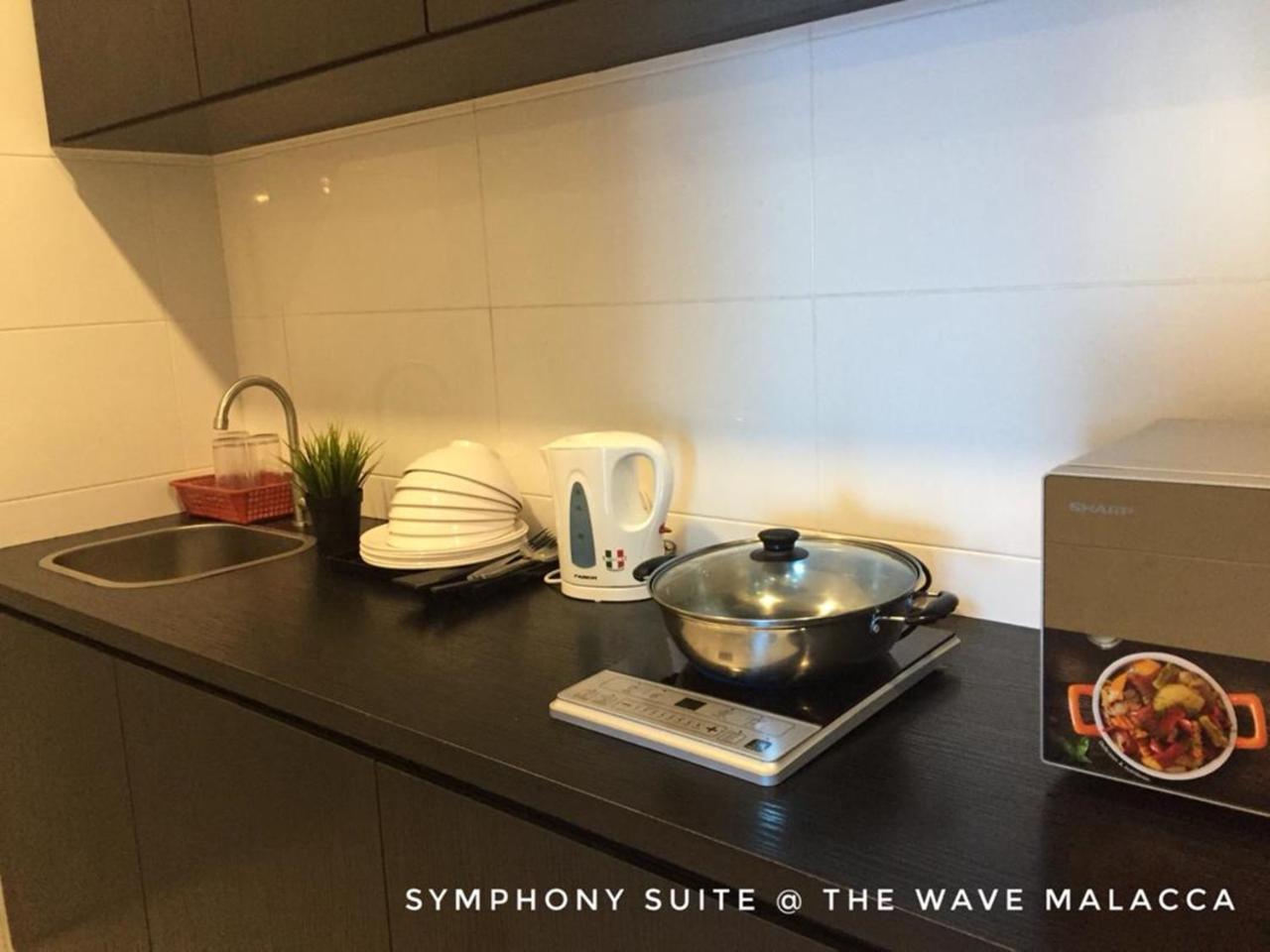Symphony Suite @ The Wave Malacca Exteriör bild